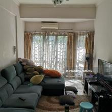 Ground floor unit townhouse for Sale