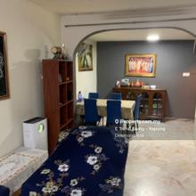 Terrace house for Sale