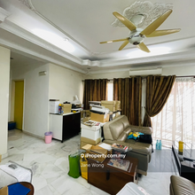 Spacious unit for family home or investment 