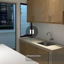 2 car park, city view, low floor