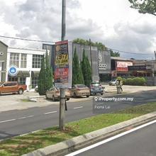Serampang Taman Sri Tebrau/ Pelangi renovated commercial bungalow