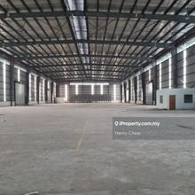 2 Storey Office Come with 1 Storey Factory & Warehouse For Rent