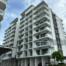3-Beds Condo For Sale