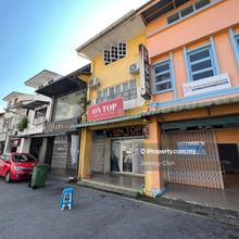 3 storey shoplot for rent 