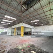 2.5 storey corner lot Semi D factory Bukit Jelutong for sale