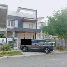 Corner Freehold 4500ft 2 Storey House Ttdi Grove Kajang