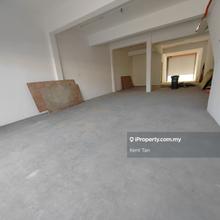 3 Storey Shop For Rent