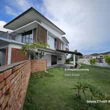Freehold Corner 2 Storey Terrace in Parksville 