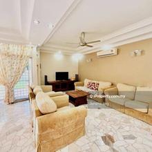 Excellent location, near to bank, hawker center and Queensbay mall