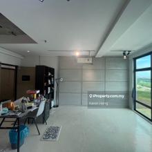 Puteri Square office unit For Sale