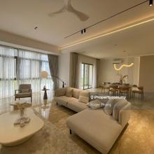 Big, Practical Layout w great natural lighting