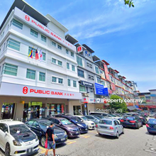 Corner lot with Lift 