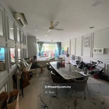 Nicely renovated unit for sales in Amaya Saujana