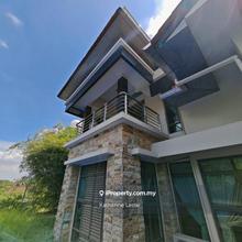 Ledang Heights Bungalow with Swimming Pool