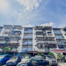 Flat Pinggiran Batu Caves (Block W) For Sale