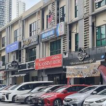 4 storey shop office with lift