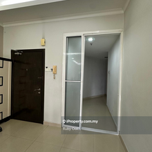 Windsor Tower Service Apartment 