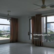Large, spacious Saffron unit for sale!