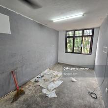 Blok 8 Flat Cengal Taman Putri Kulai Johor For Rent