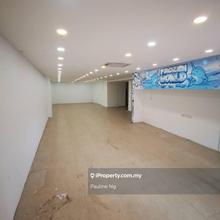 Taman Molek Ground Floor Shoplot for rent