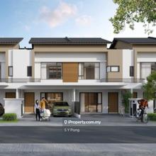 New landed house surrounded by water theme park, wet land n mall !