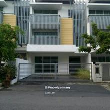 3 Storey terrace/link house Taman Nadayu 92, Kajang