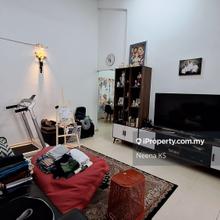 Classic 1-Storey End Lot Terrace in Serene Neighbourhood
