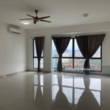 Rm765,000 for a Partial Furnished Condo @ 8 Kinara Puchong Next to LRT