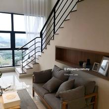 Freehold ID Reno F/F Duplex High Flr Pool & Palace View Ready Return