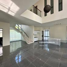 La Promenade Bungalow For Sale