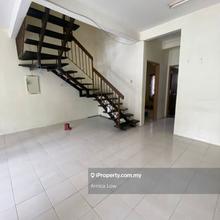 Terrace house at puncak jalid for sell