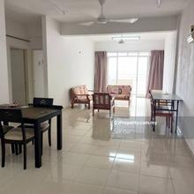 D'piazza condo bayan baru 1100sf 2cp rare worth corner