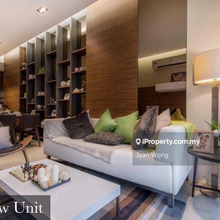Developer units here! Contact me to arrange a viewing anytime/day