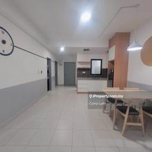Comes with fridge& washing machine,kl view,limited and cheap rental!