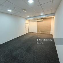 Direct mrt station 850sf partial furnished office for rent at rm1.3k