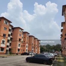 Well Maintained 3 rooms with security and short walk to shops 