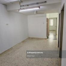 Single Storey Sd2 Intermediate Lot Renovated Freehold in Sri Damansara