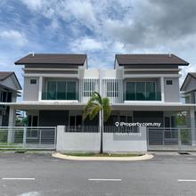 Semi-D house for Sale