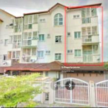 Townhouse Nearby The Mine Shopping Mall