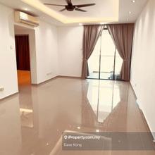Seri Kembangan silk sky 3bedrooms unit for rent