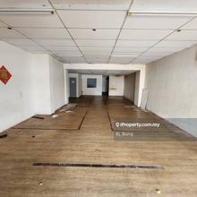 Malim Melaka Facing Mainroad Shoplot For Sale 