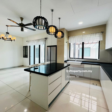 Semi-D house for Rent
