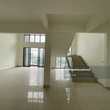 Limited Duplex Penthouse 5 Bedrooms 4 Car Park, Walk to MRT Line 1