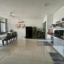 Reed Unblock View Breezy And Blissful House With Spacious Backyard