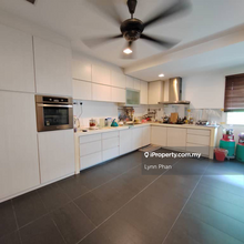 Taman Molek corner lot for sale 
