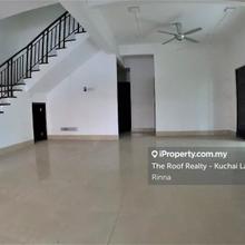 Terrace house for Sale