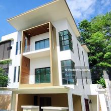 D'Impian Tropika Semi D 3800sf,freehold 6r6b below market Rm100k