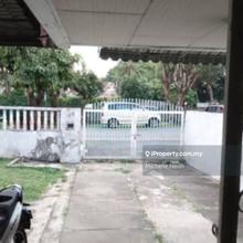 Kelana Jaya Single Storey Terrace House Near LRT Station For Sale 