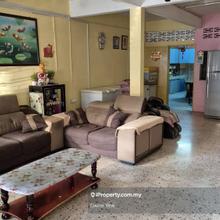 Good Location , near MRT station 
