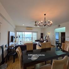 Well maintained, spacious unit